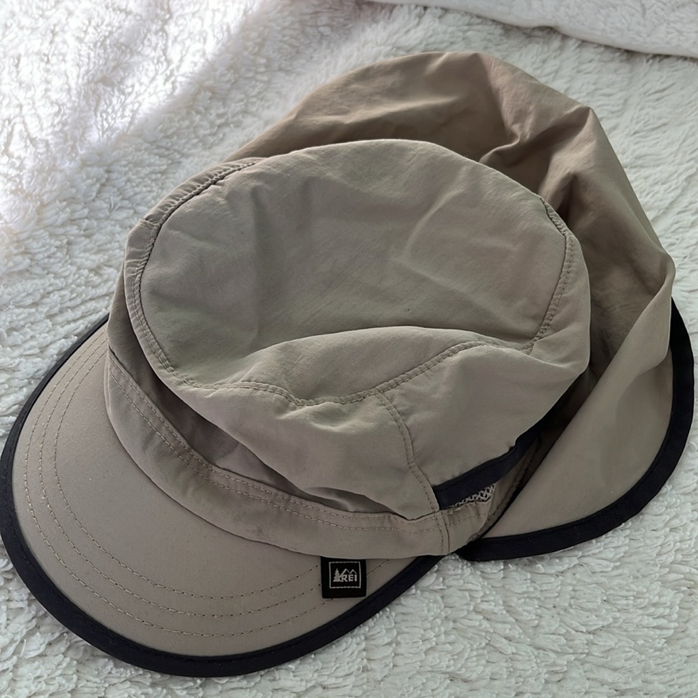 Sun hat - Picture 2 of 6